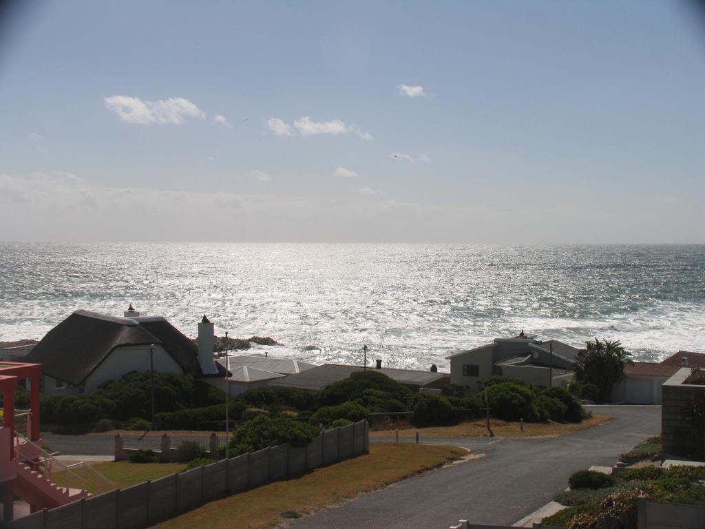 The Whale Cove Gansbaai Exterior photo